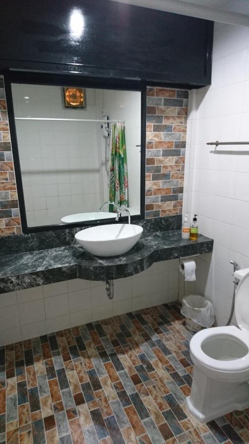 โรงแรมเมืองเพรียวอินน์ Mueang Phriao Inn Hotel Sara Buri Εξωτερικό φωτογραφία